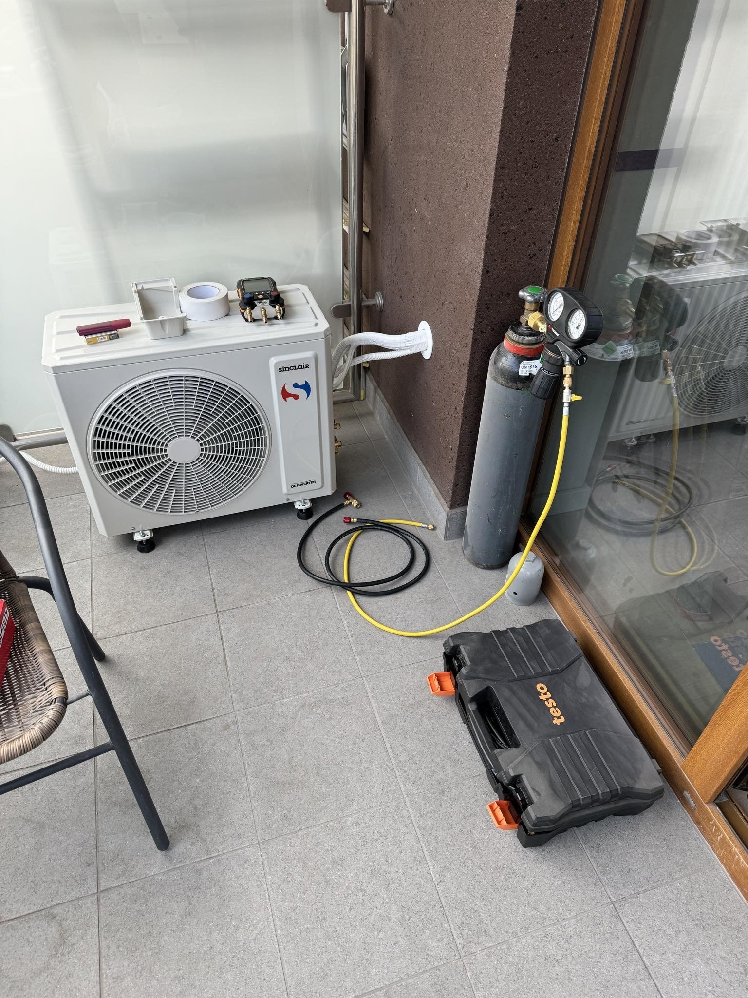 SINCLAIR KEYON 3,2, instalacja chłodnicza przed wysokociśnieniową próbą szczelności.